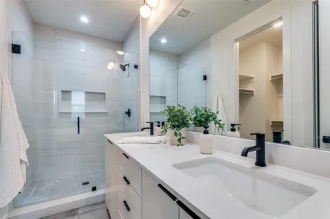 $435,000 | 1147 North Madison Avenue, Unit 102, Dallas, TX 75208