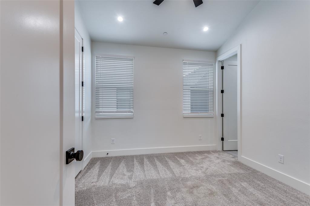 1147 North Madison Avenue, Unit 102 Dallas, TX 75208 - Photo 15 of 24 Secondary bedroom on the third floor.