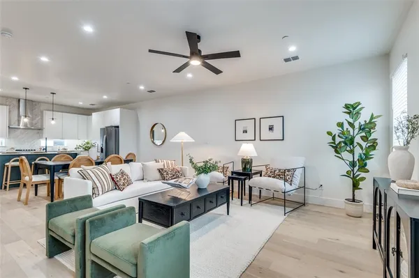 $424,900 | 1147 North Madison Avenue, Unit 102, Dallas, TX 75208
