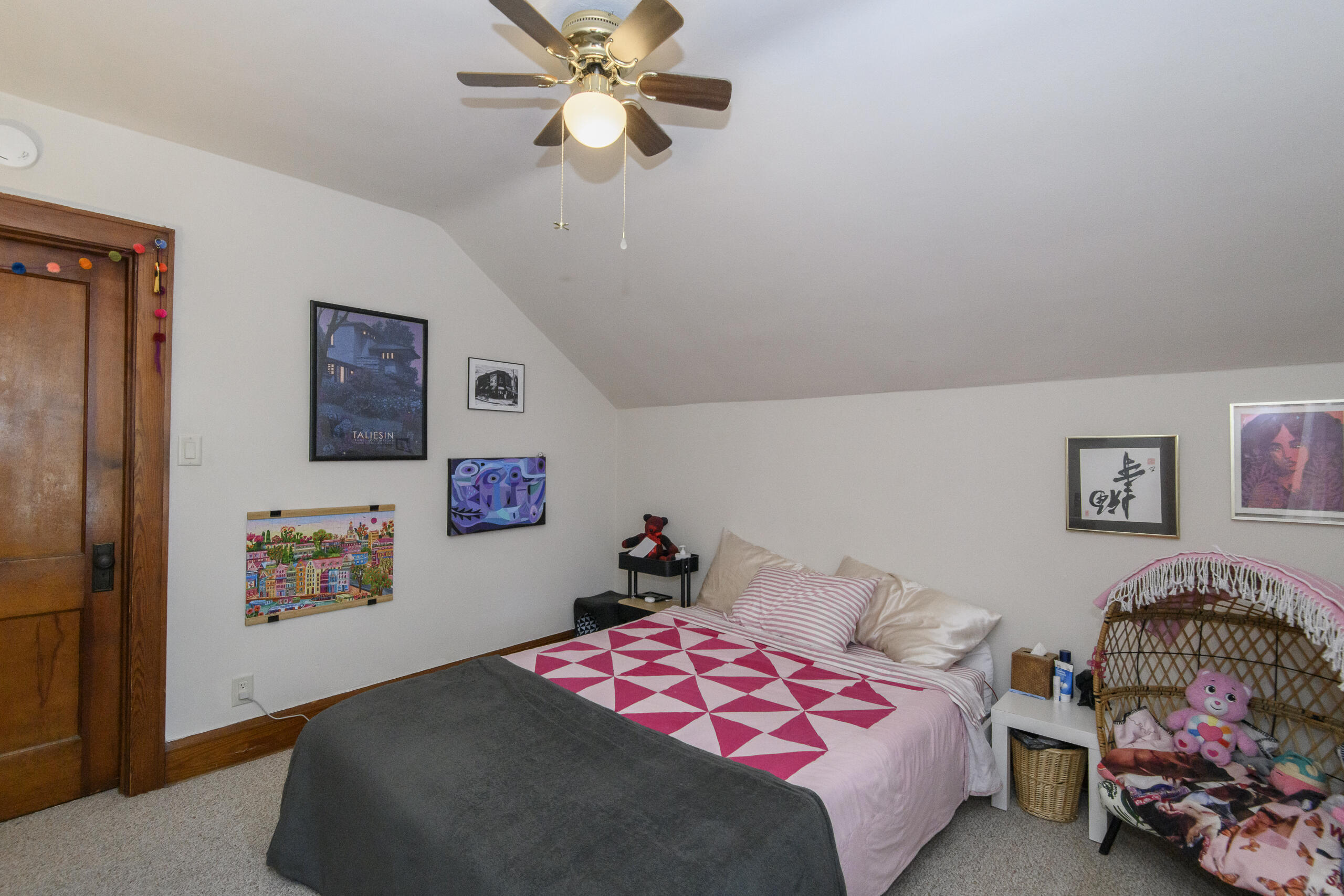 3134 South Indiana Avenue, Unit 3136 Milwaukee, WI 53207 - Photo 19 of 45 3134 S Indiana-25