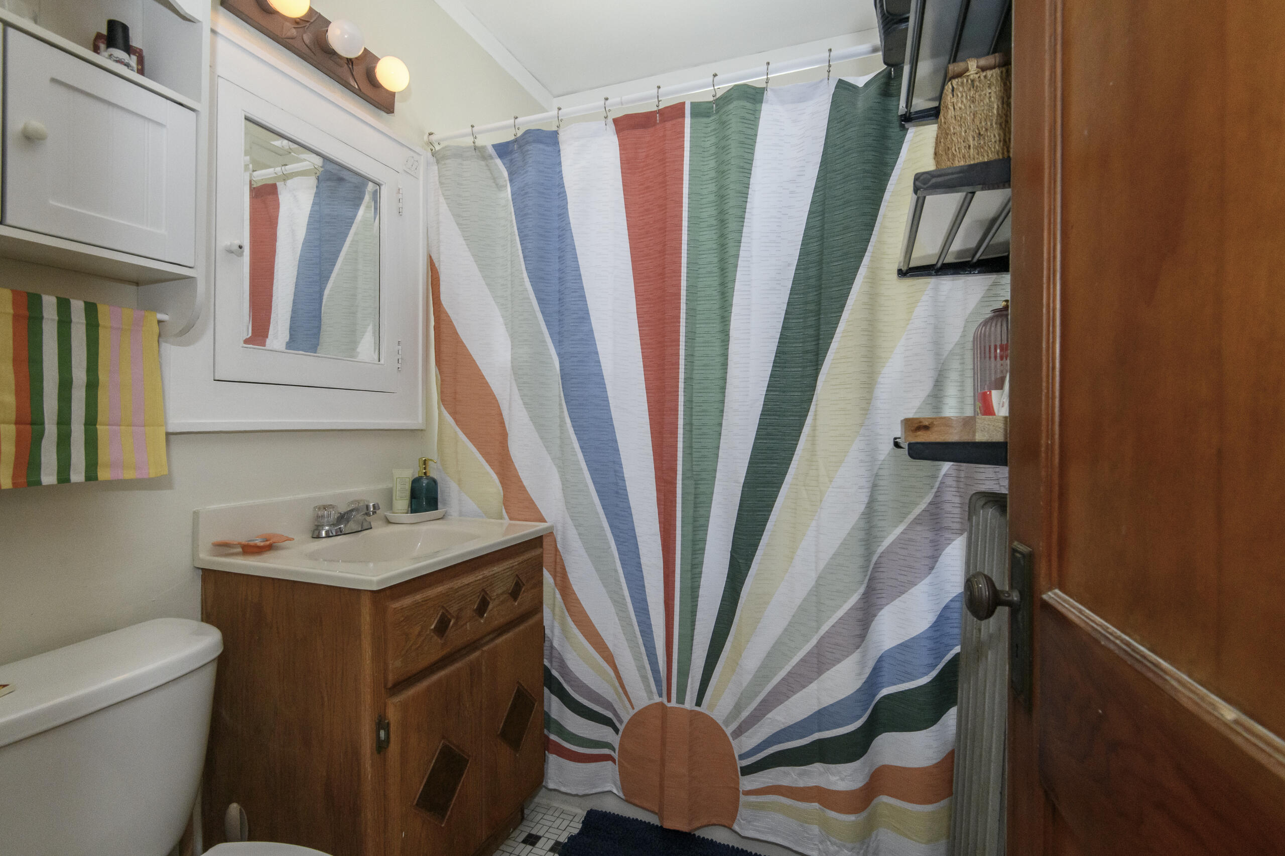 3134 South Indiana Avenue, Unit 3136 Milwaukee, WI 53207 - Photo 20 of 45 3134 S Indiana-26