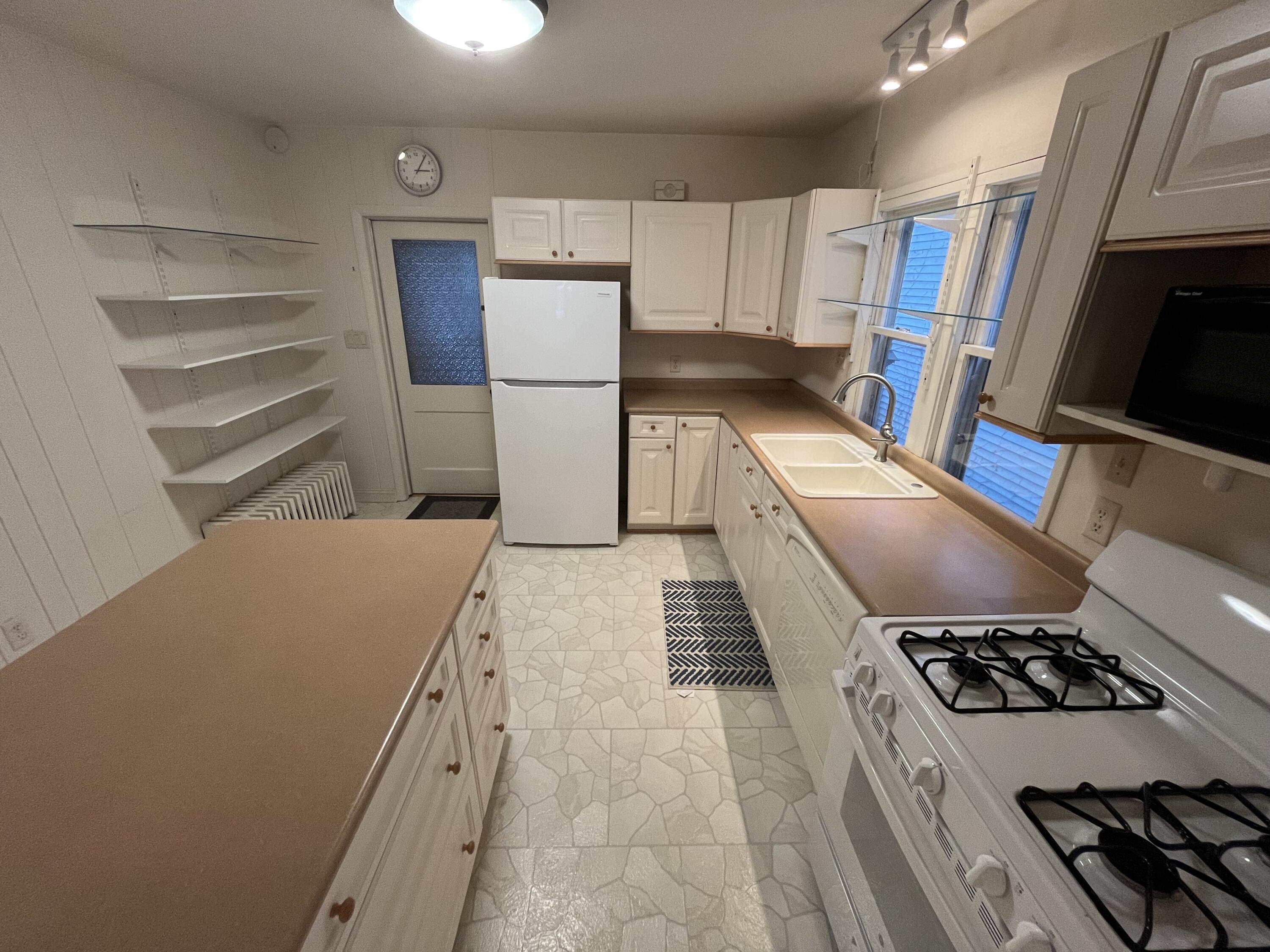 3134 South Indiana Avenue, Unit 3136 Milwaukee, WI 53207 - Photo 30 of 45 Lower Unit Kitchen 3