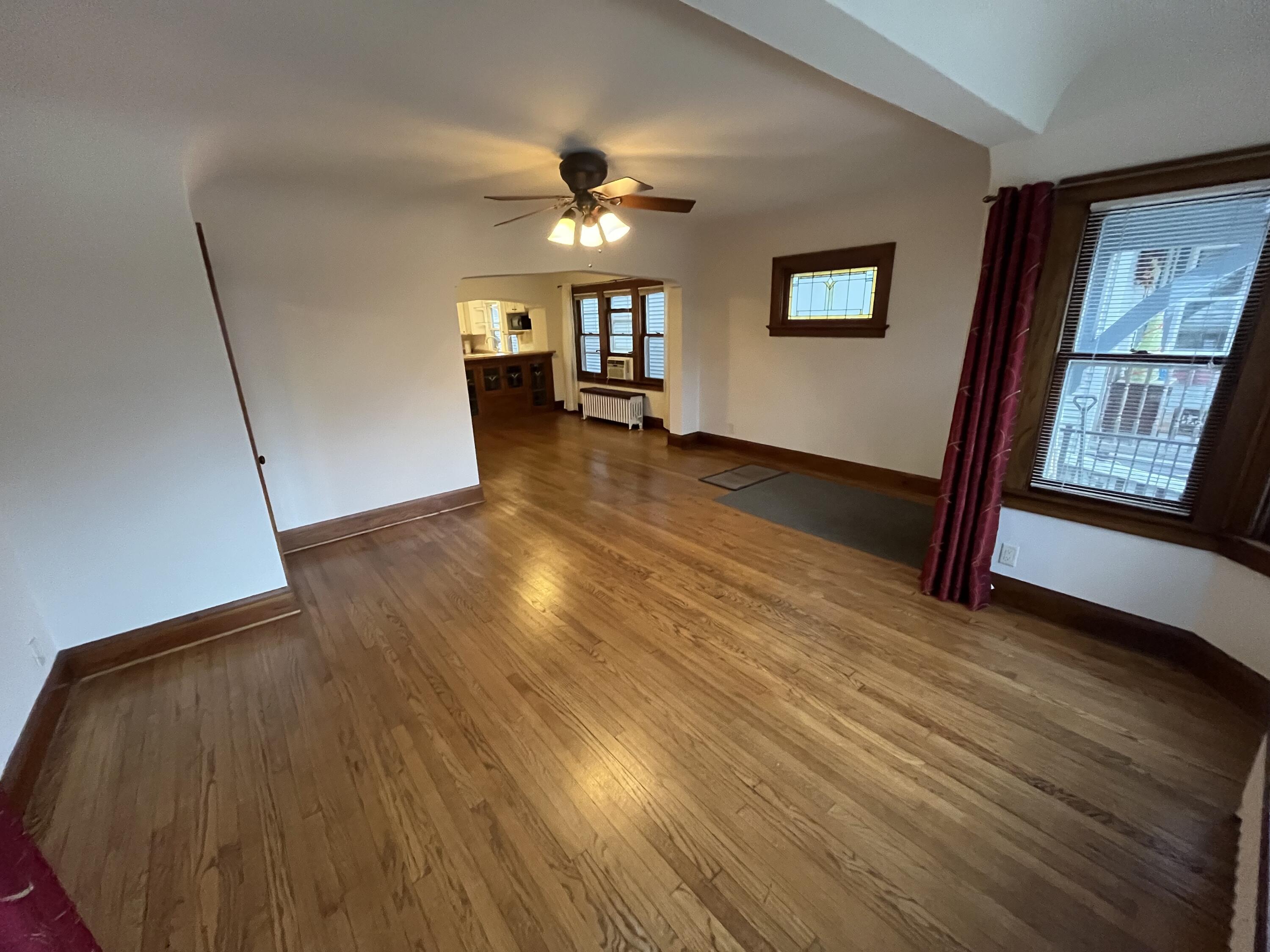 3134 South Indiana Avenue, Unit 3136 Milwaukee, WI 53207 - Photo 33 of 45 Lower Unit LR 3