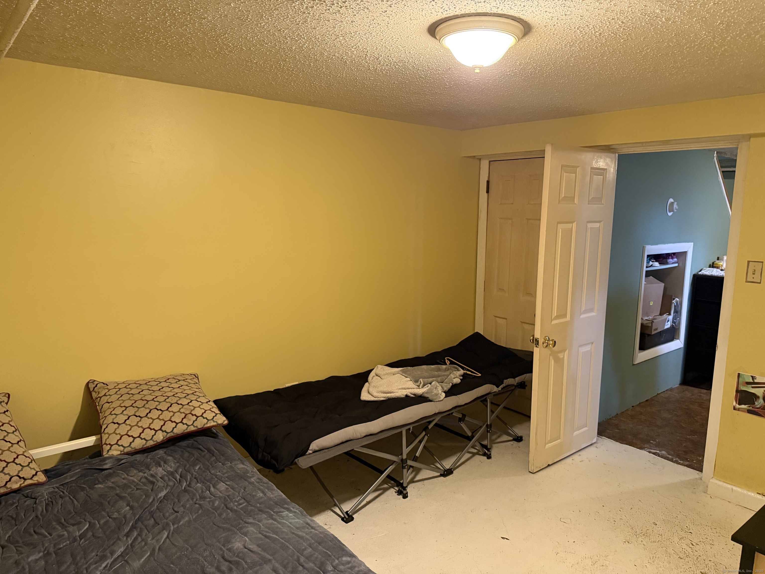 181 City View Avenue Bridgeport, CT 06606 - Photo 33 of 33 a living room with a couch