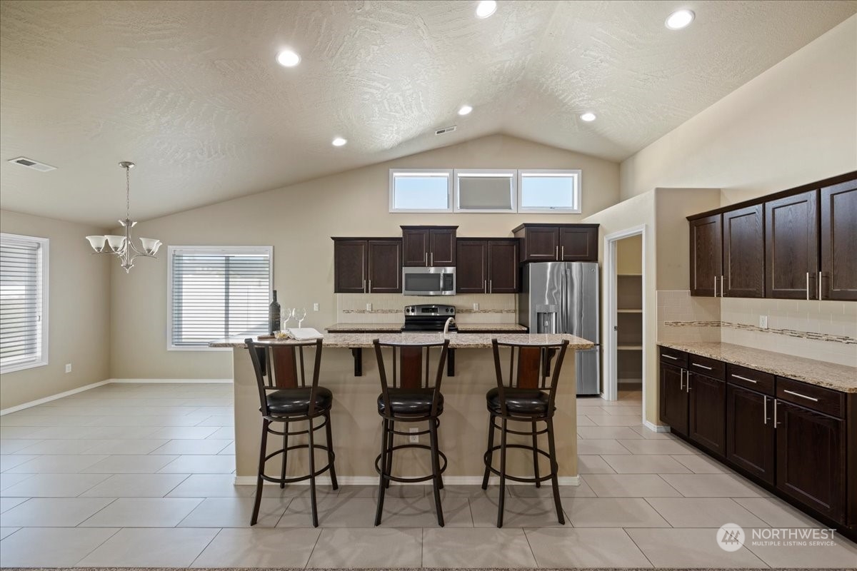 860 Myers Road Walla Walla, WA 99362 - Photo 7 of 31 Gallery Image 7