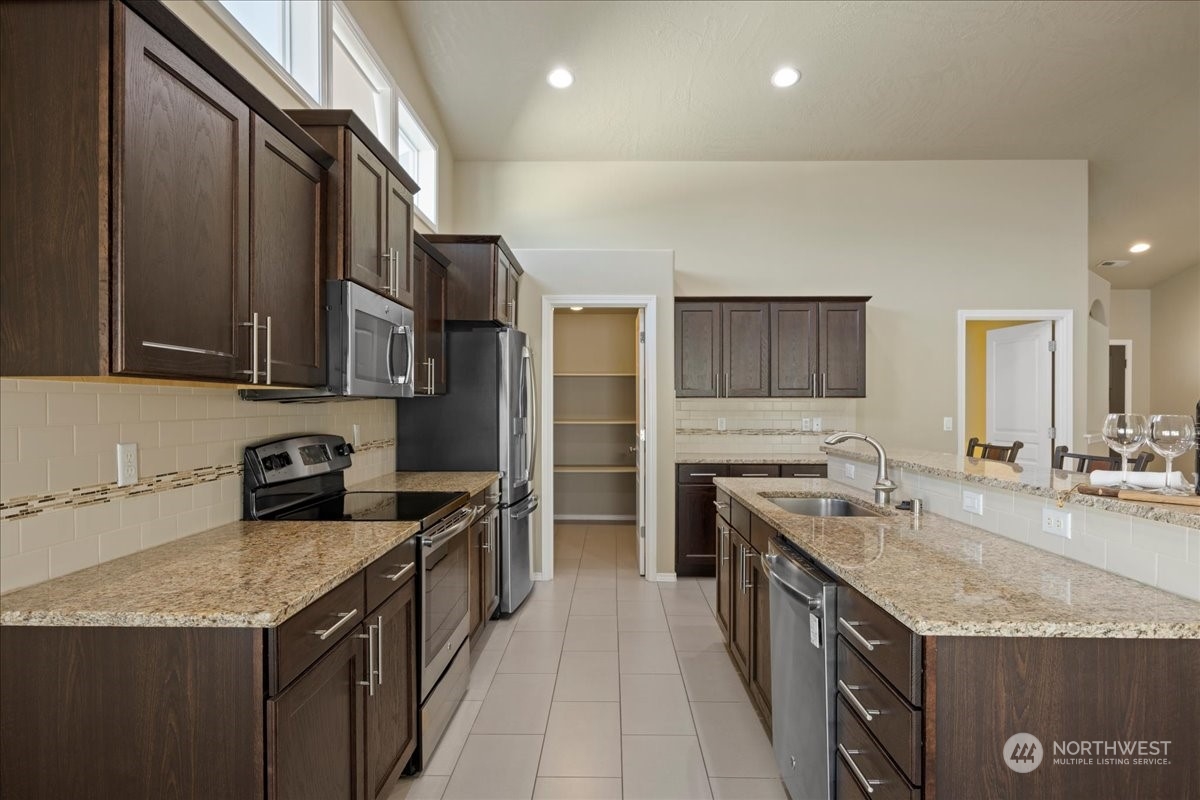 860 Myers Road Walla Walla, WA 99362 - Photo 9 of 31 Gallery Image 9