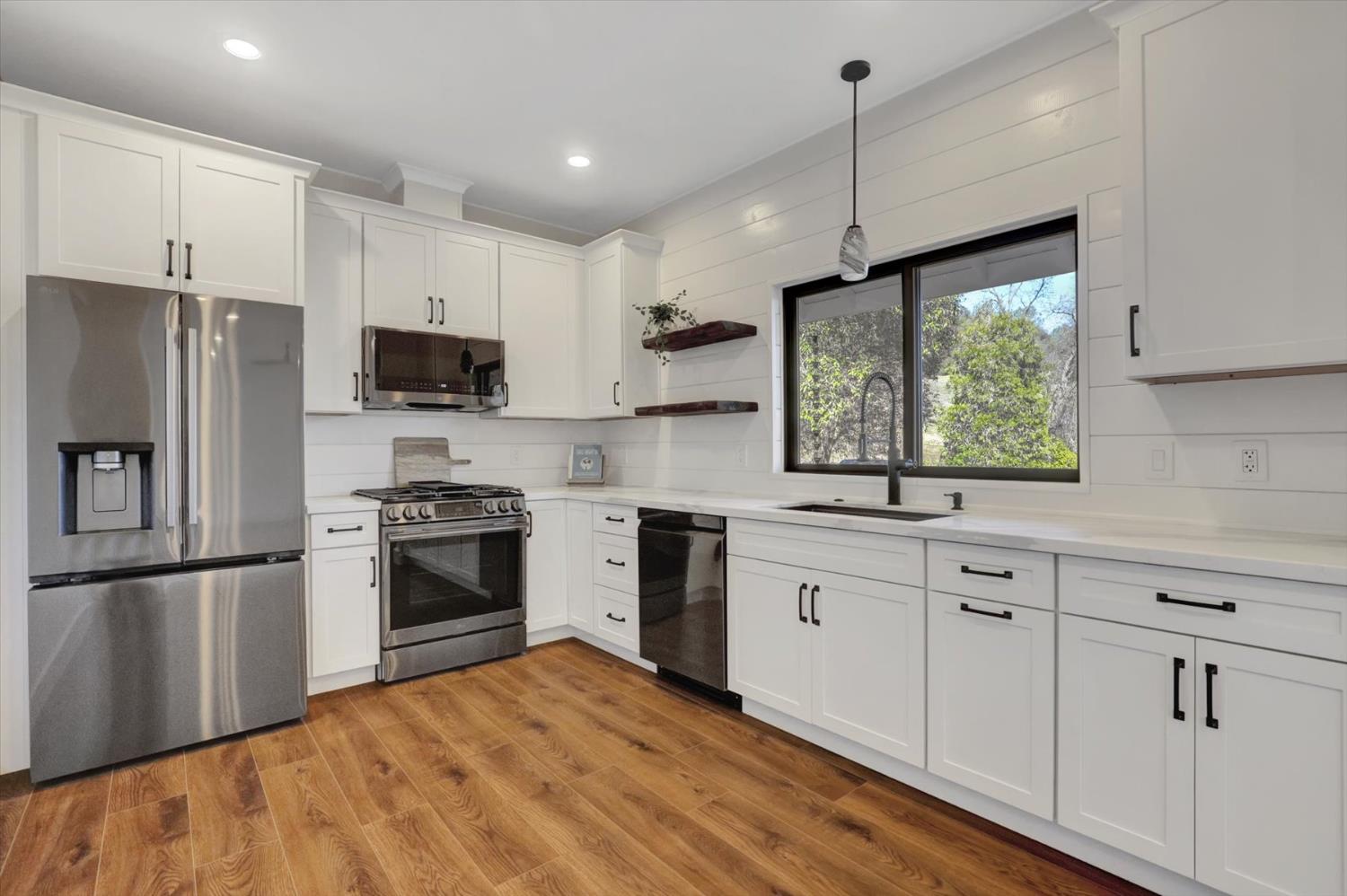 12545 Wolf Road Grass Valley, CA 95949 - Photo 12 of 99