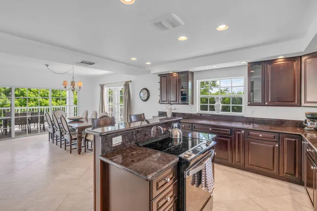 $4,195,000 | 1330 Coury Drive, Key Colony Beach, FL 33051