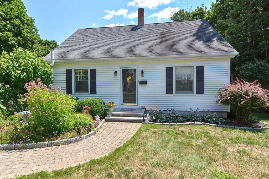 26 Bancroft Road Holden, MA 01520 - Photo 3 of 37 Gallery Image 3