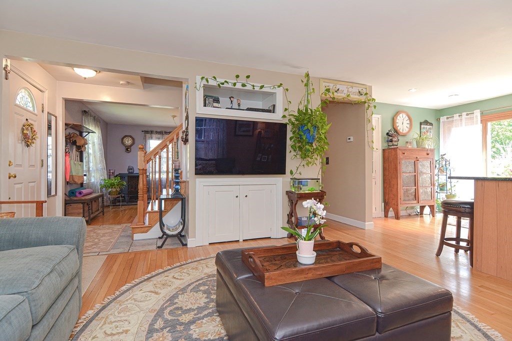 26 Bancroft Road Holden, MA 01520 - Photo 10 of 37 Gallery Image 10