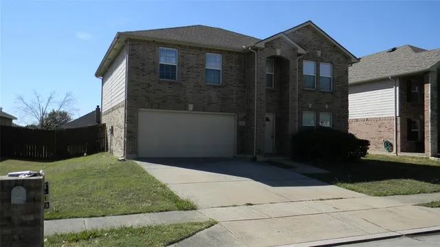 $2,200 | 4632 Pangolin Drive, Fort Worth, TX 76244