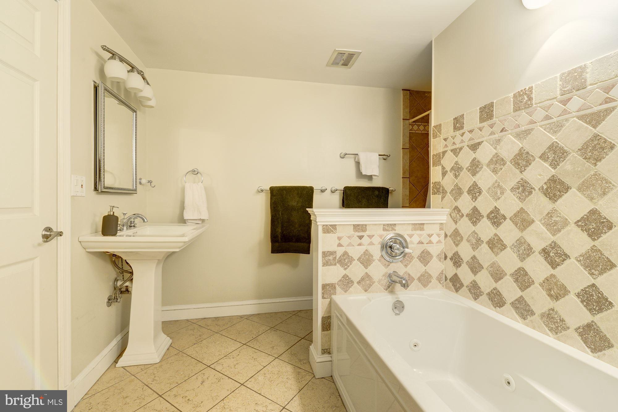 9015 3rd Avenue Silver Spring, MD 20910 - Photo 23 of 45