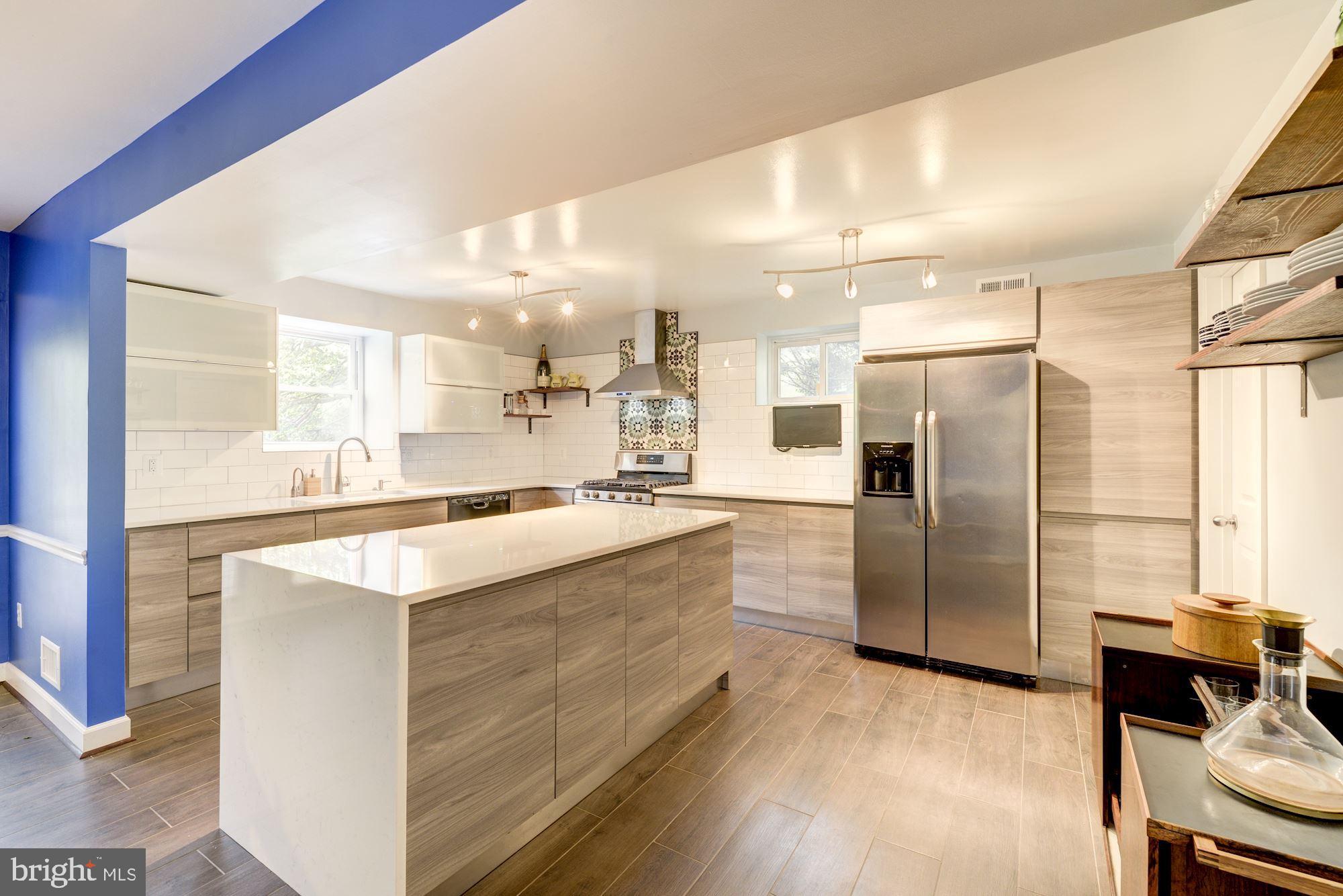 9015 3rd Avenue Silver Spring, MD 20910 - Photo 10 of 45 Gourmet Kitchen with quartz countertops!