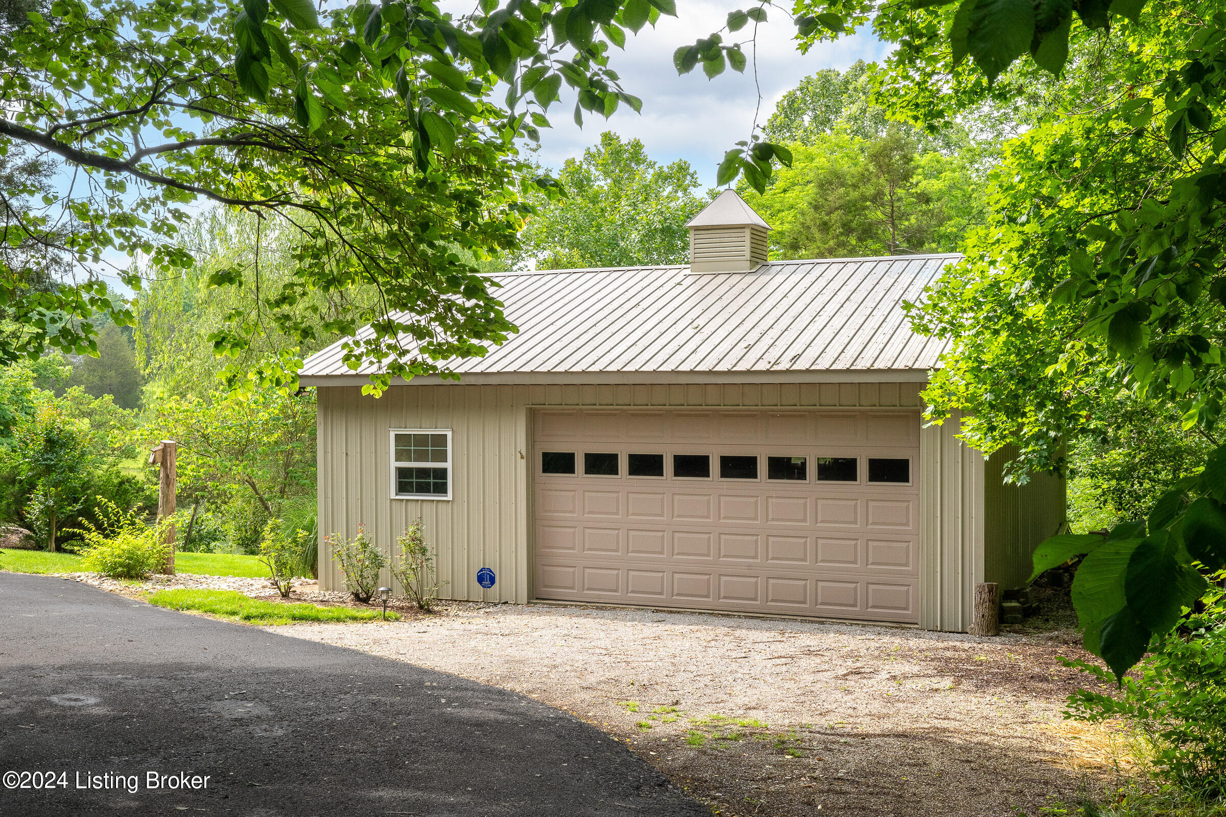 11319 Tarrence Road Louisville, KY 40299 - Photo 66 of 67 11319 Tarrence Rd-71