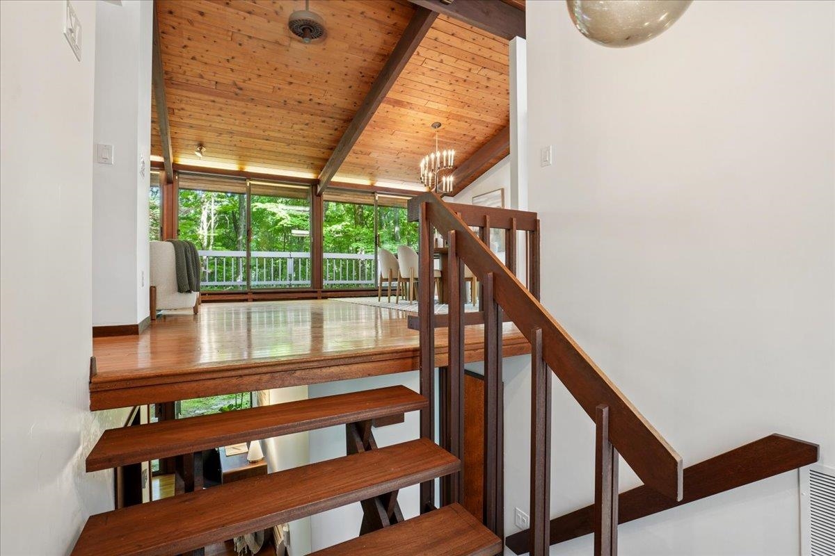 34 Van Dyke Road Hollis, NH 03049 - Photo 7 of 58