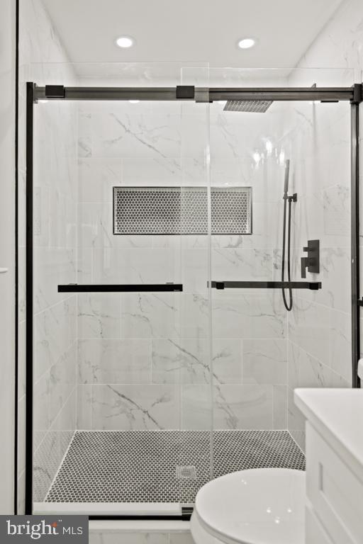 513 Dranesville Road Herndon, VA 20170 - Photo 12 of 46