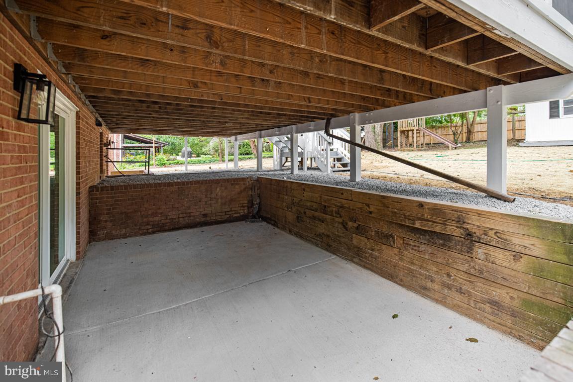 513 Dranesville Road Herndon, VA 20170 - Photo 38 of 46 Concrete Patio