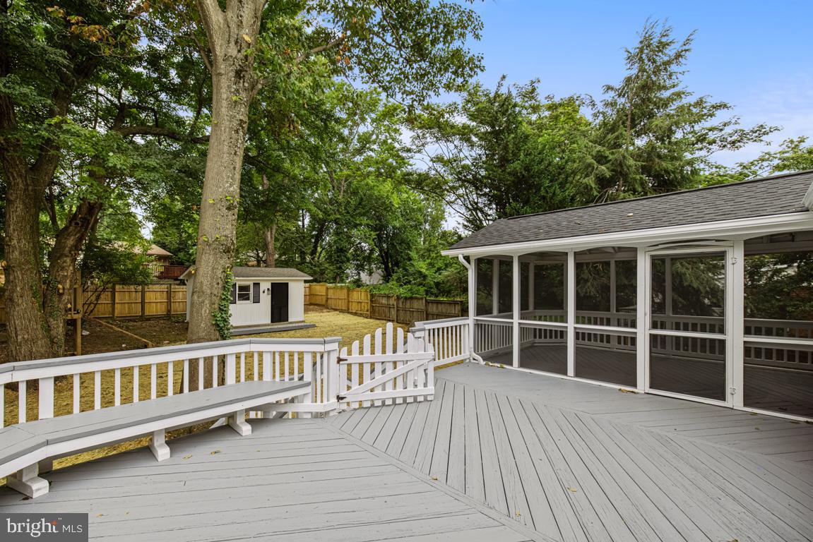 513 Dranesville Road Herndon, VA 20170 - Photo 41 of 46 Deck