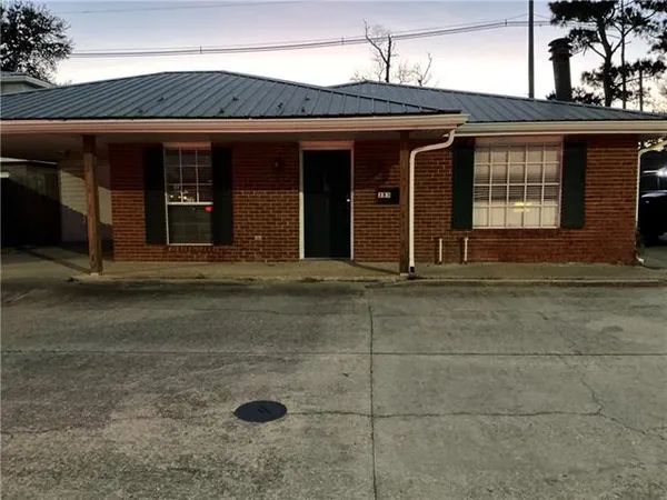 $1,800 | 253 A Belle Terre Boulevard, Laplace, LA 70068