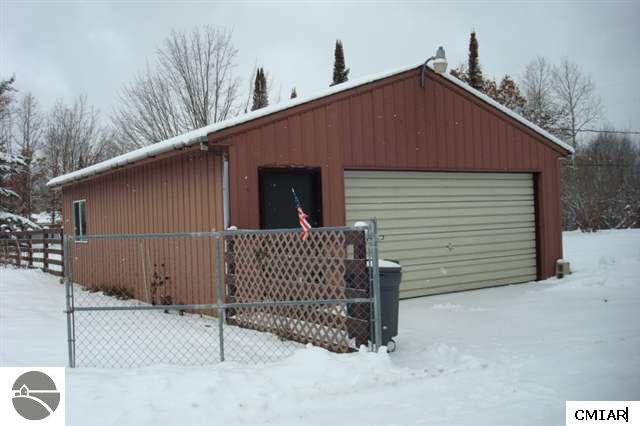 3075 West North County Line Road Farwell, MI 48622 - Photo 2 of 4 1770134-1.JPG