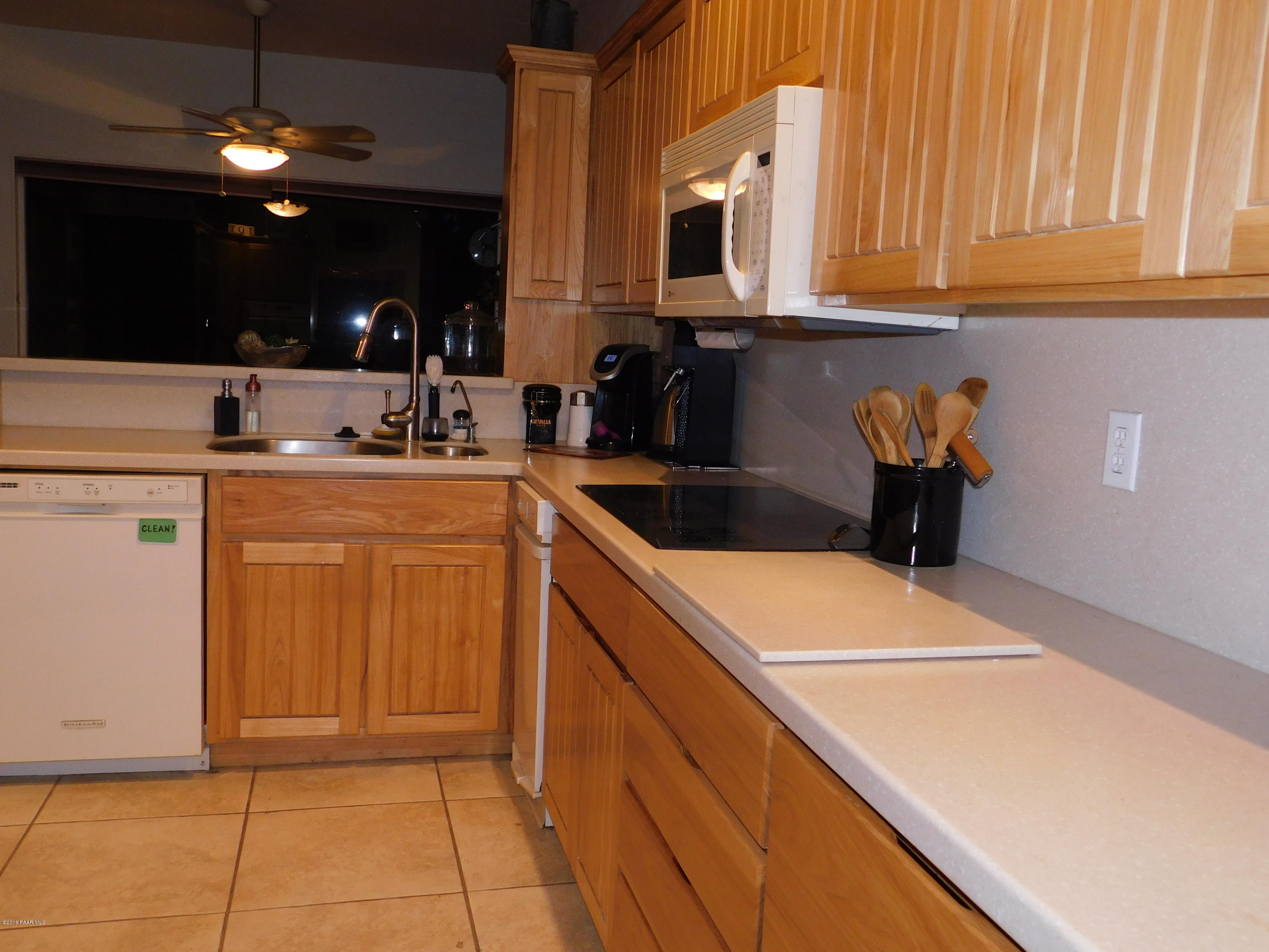 812 Copper Basin Road Prescott, AZ 86303 - Photo 10 of 48 Kitchen