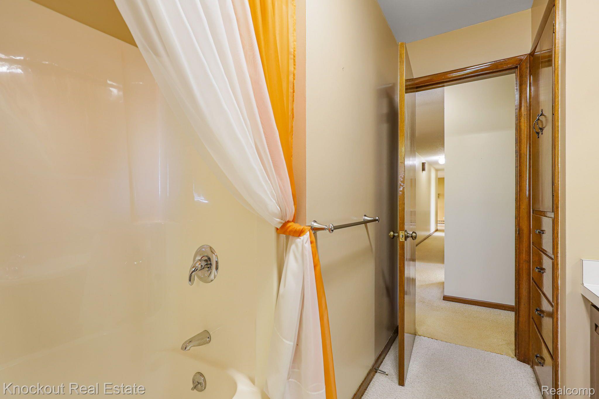 9211 Junction Road Frankenmuth, MI 48734 - Photo 25 of 62 Gallery Image 25