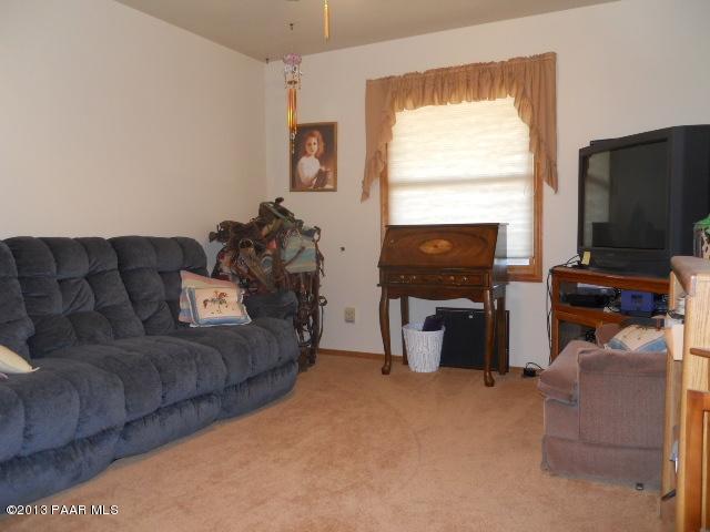 21235 North Ridge View Road Paulden, AZ 86334 - Photo 31 of 37 DSCN4488