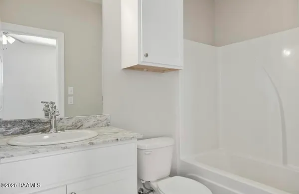 $1,800 | 139 Iberia Street, Unit I, Youngsville, LA 70592