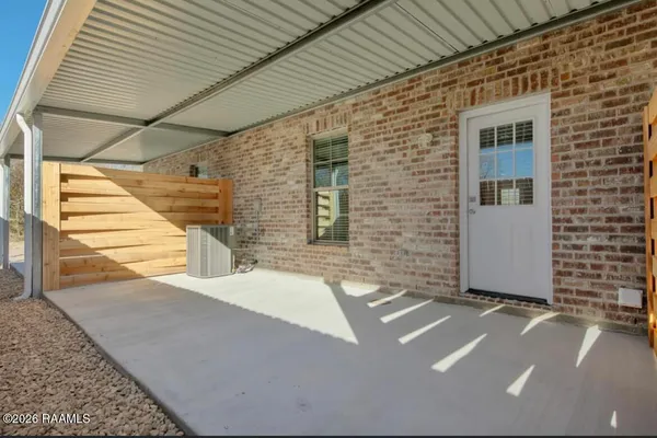 $1,800 | 139 Iberia Street, Unit I, Youngsville, LA 70592