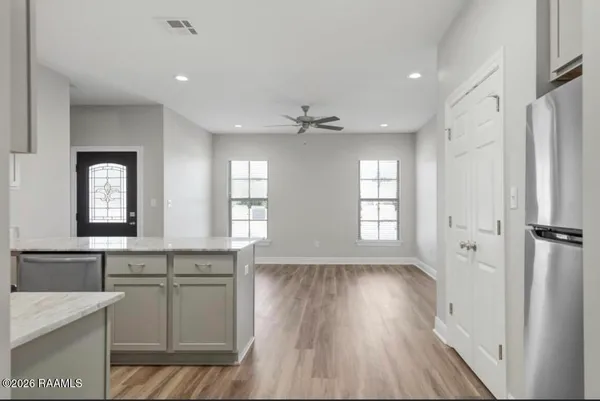 $1,800 | 139 Iberia Street, Unit I, Youngsville, LA 70592