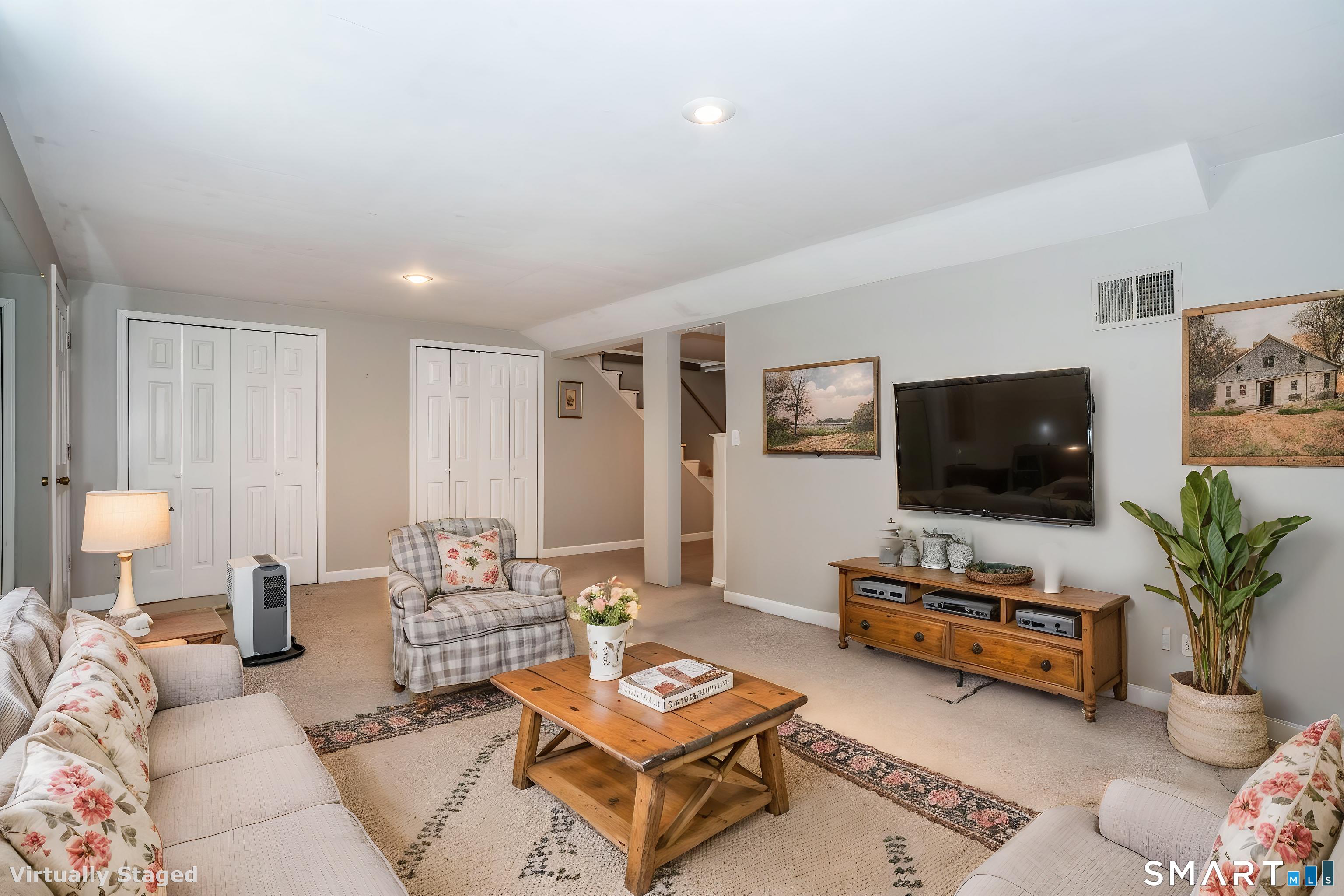 290 Old Farms Road Simsbury, CT 06070 - Photo 29 of 40