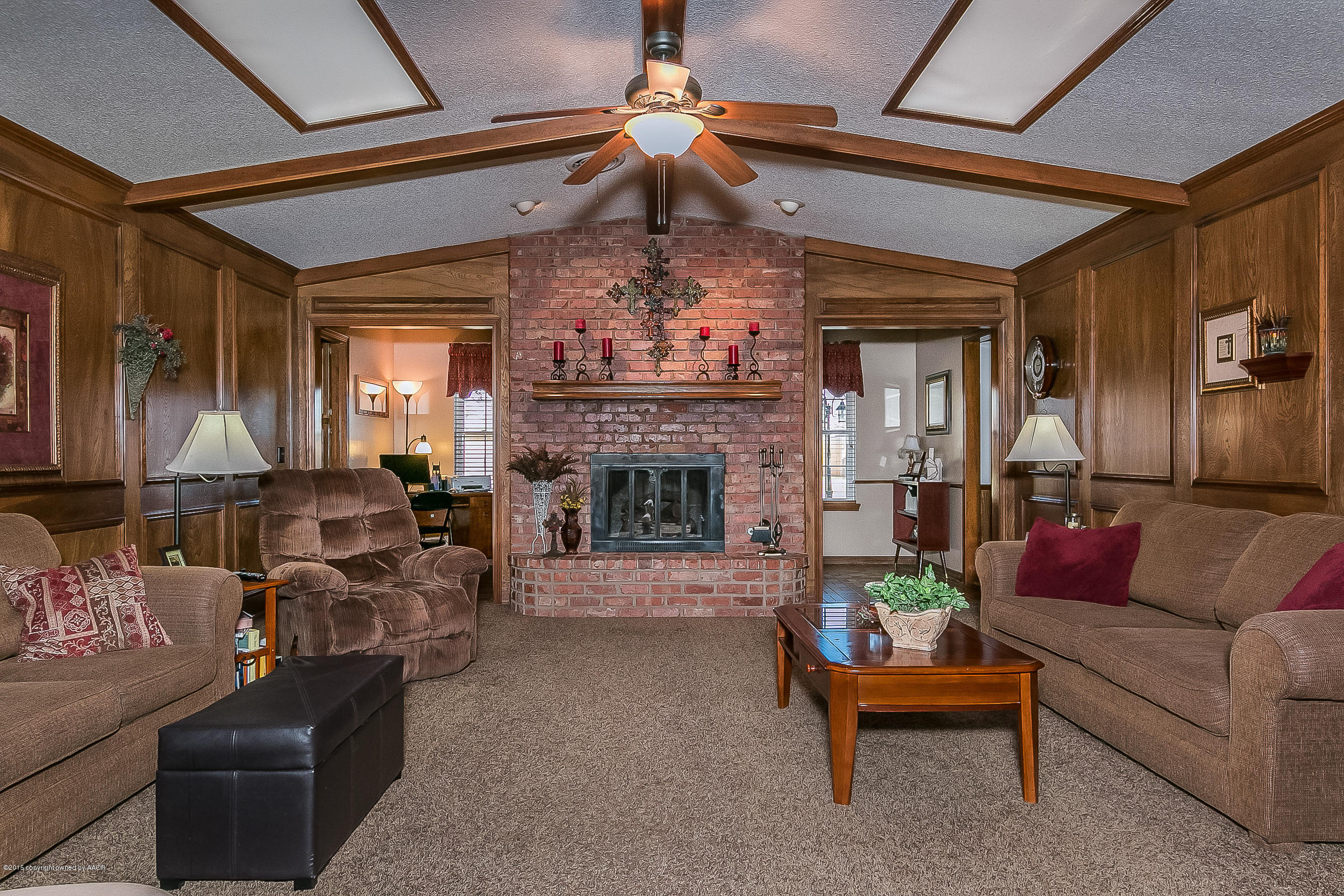 5104 While A Way Road Amarillo, TX 79109 - Photo 4 of 23 Living Room Toward Entry