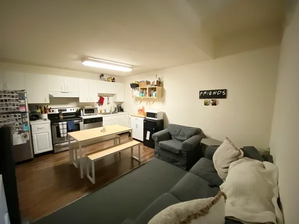 $4,800 | 606 Columbus Avenue, Unit 3R, Boston, MA 02118