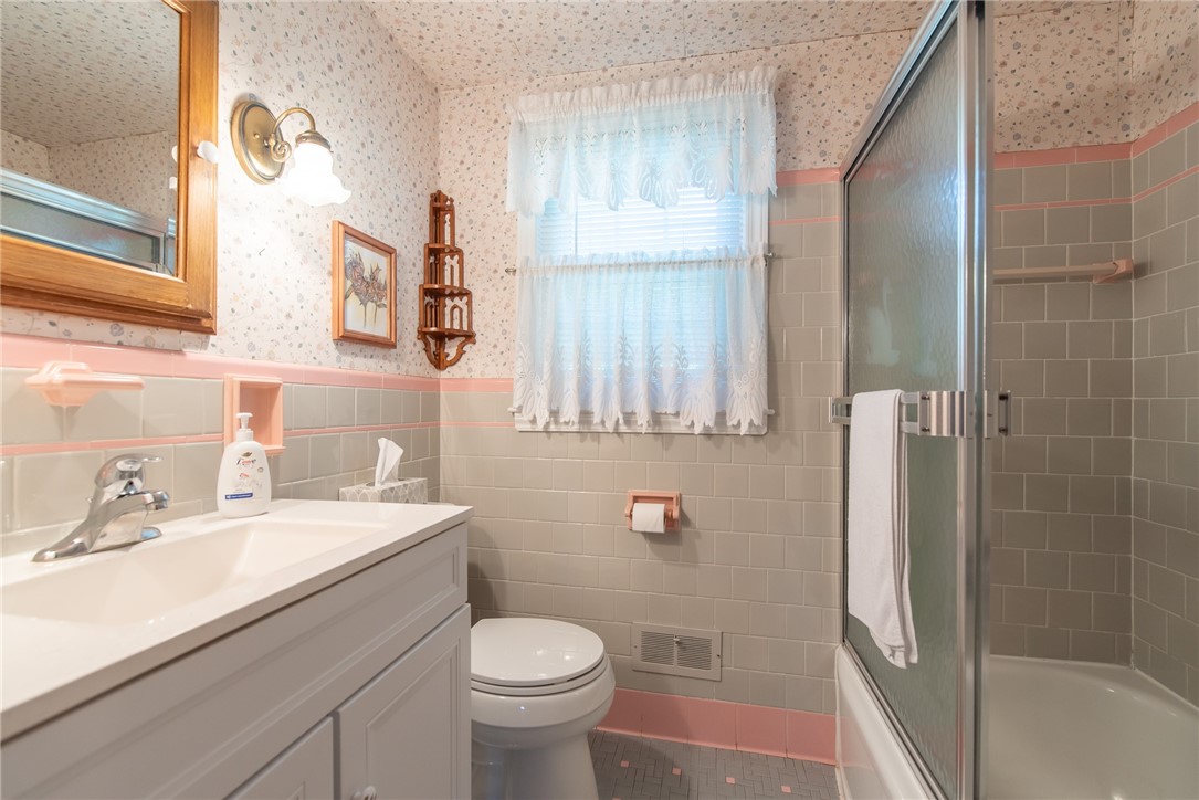 23 Scotland Road Cranston, RI 02920 - Photo 18 of 34 Gallery Image 18