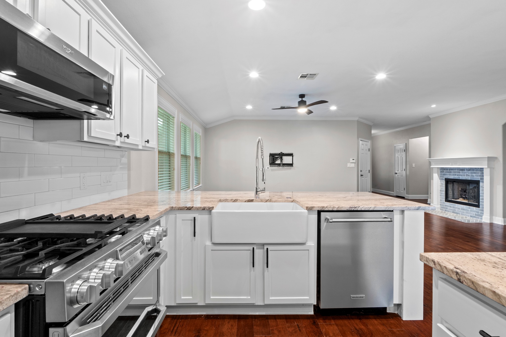 309 Creek Ridge Lane Round Rock, TX 78664 - Photo 13 of 29