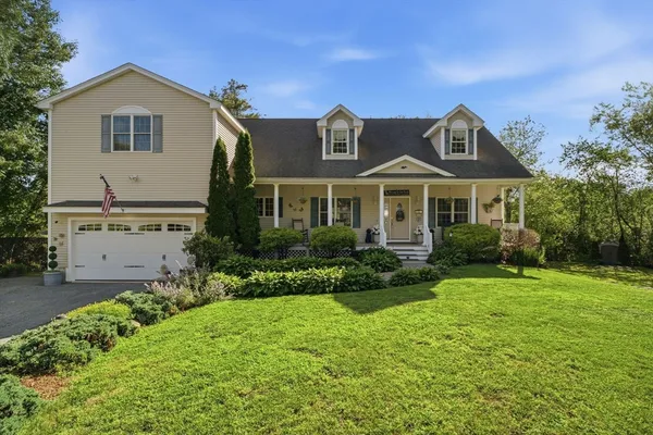 $874,900 | 33 Park Terrace, Dracut, MA 01826