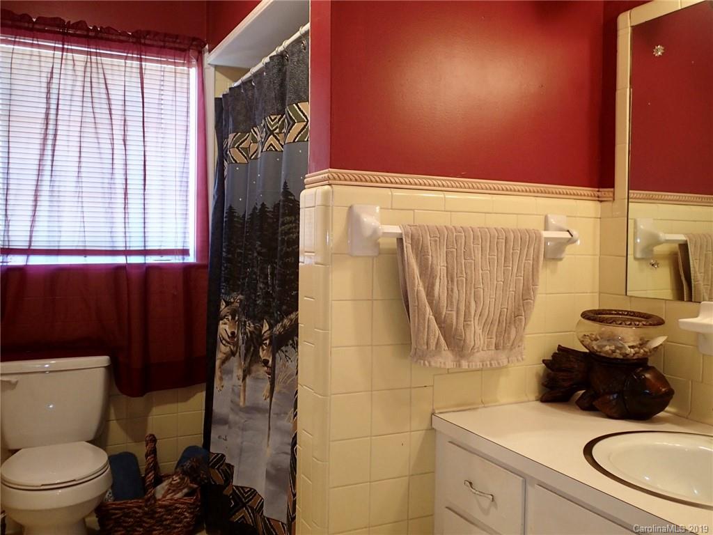 770 Chimney Rock Road Rutherfordton, NC 28139 - Photo 21 of 38 Gallery Image 21