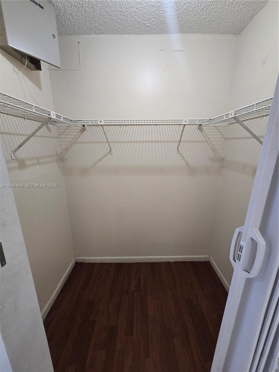 6905 Southwest 104th Court Miami, FL 33173 - Photo 12 of 19