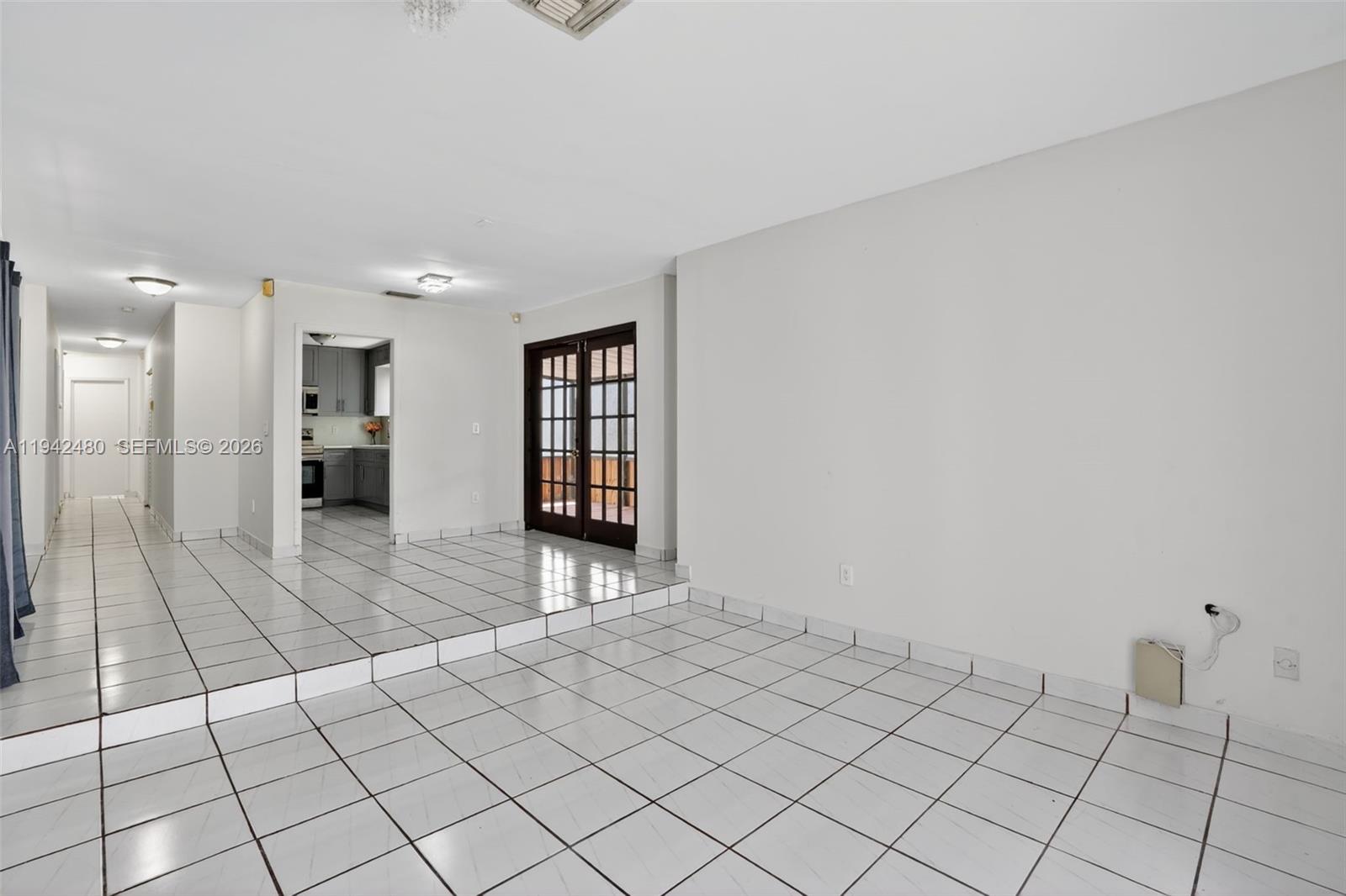 6905 Southwest 104th Court Miami, FL 33173 - Photo 13 of 45
