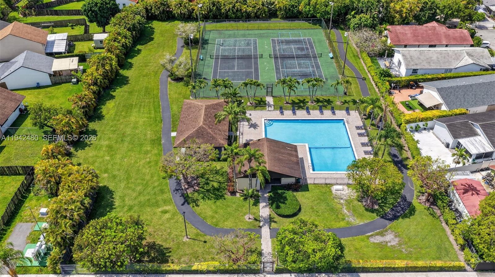 6905 Southwest 104th Court Miami, FL 33173 - Photo 43 of 45