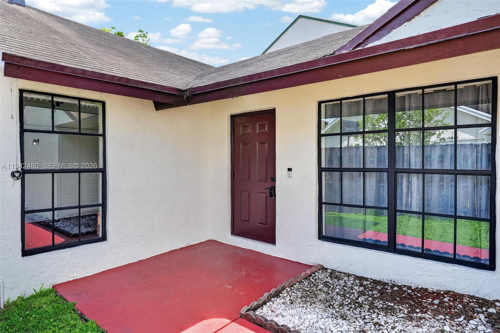 6905 Southwest 104th Court Miami, FL 33173 - Photo 6 of 45