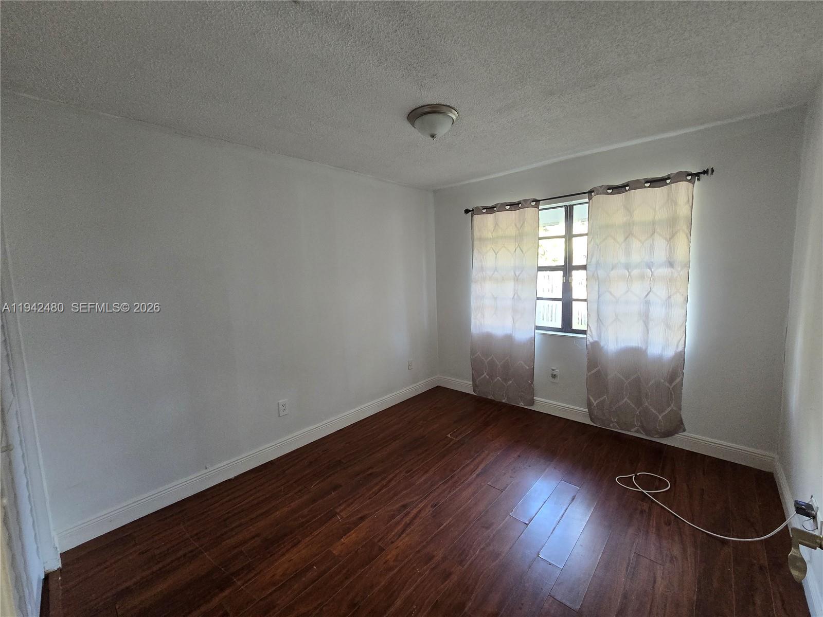 6905 Southwest 104th Court Miami, FL 33173 - Photo 7 of 19