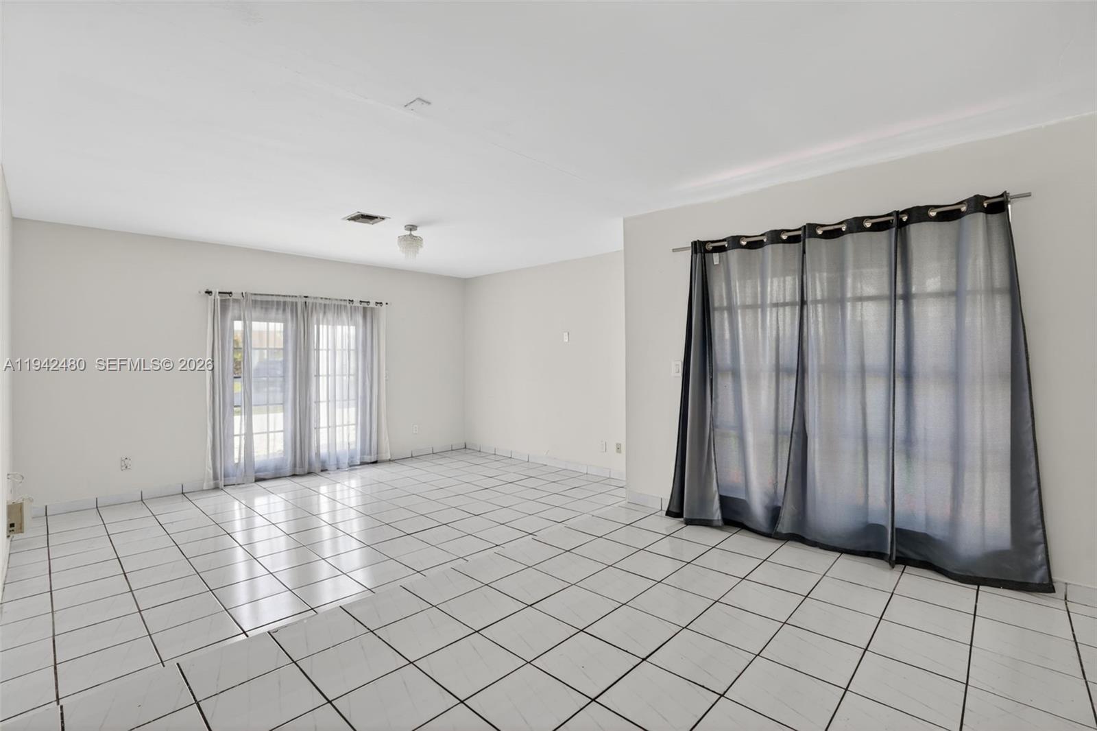 6905 Southwest 104th Court Miami, FL 33173 - Photo 8 of 45