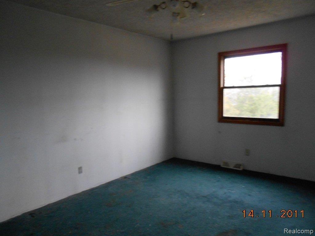 14392 Barnes Road Byron, MI 48418 - Photo 7 of 13 DSCN4760