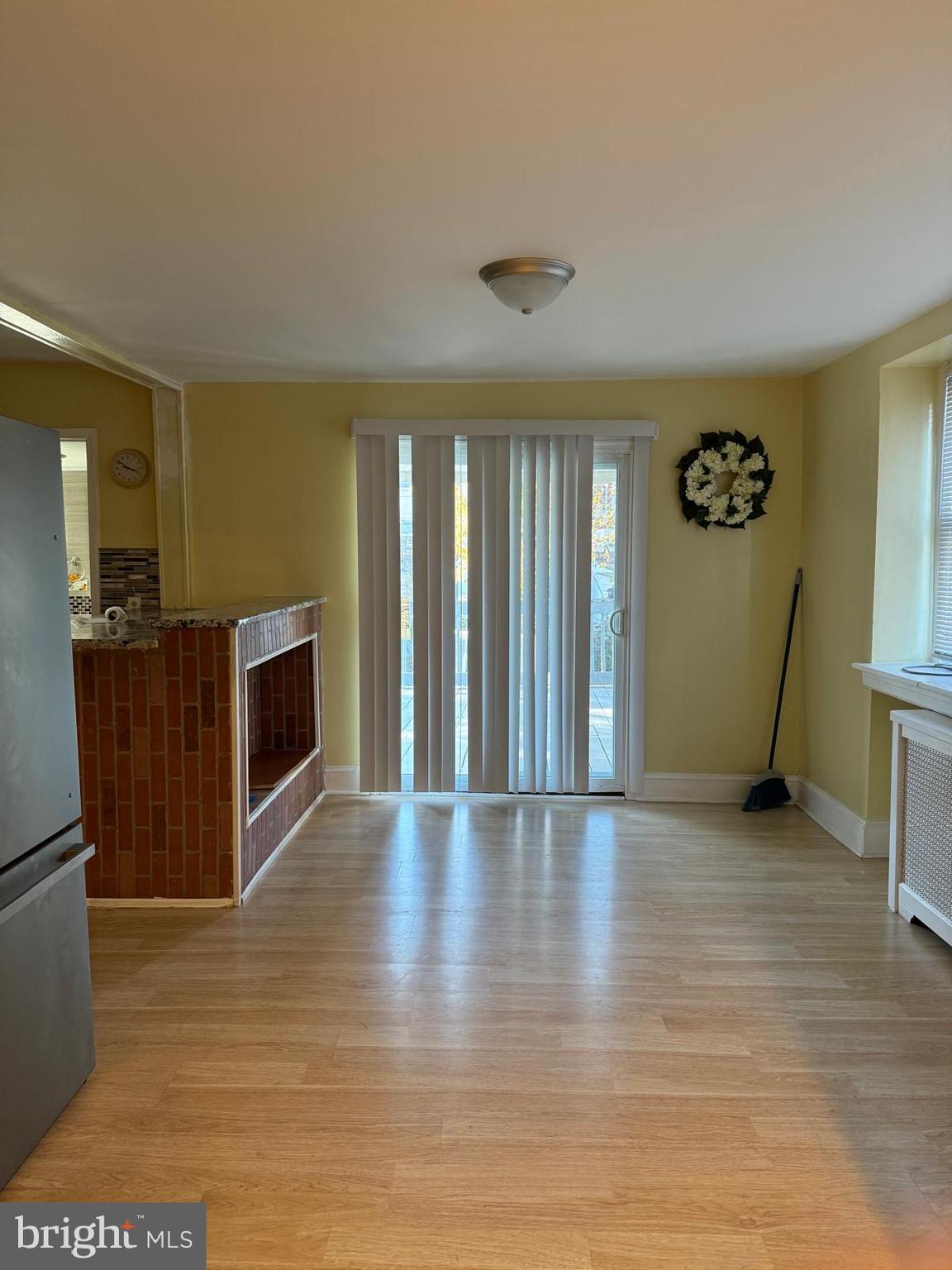 102 Englewood Road Upper Darby, PA 19082 - Photo 3 of 18 Dining Area