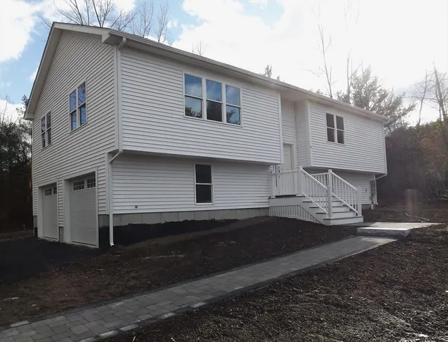 $569,900 | 4 West Dudley Road, Dudley, MA 01571