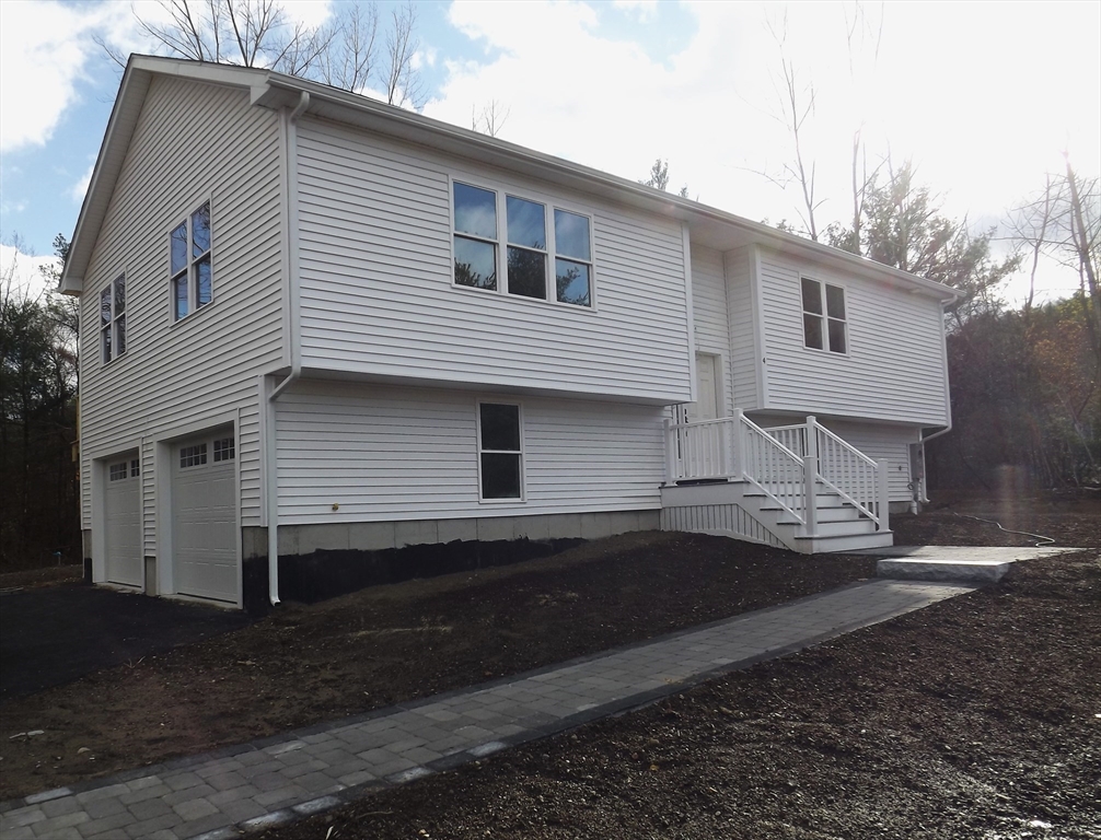 4 West Dudley Road Dudley, MA 01571 - Photo 6 of 18