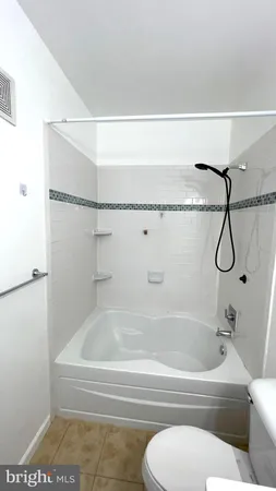 $299,000 | 19611 Galway Bay Circle, Unit 403, Germantown, MD 20874