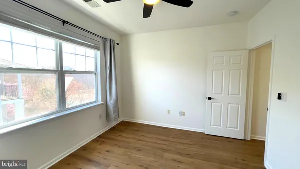 $299,000 | 19611 Galway Bay Circle, Unit 403, Germantown, MD 20874