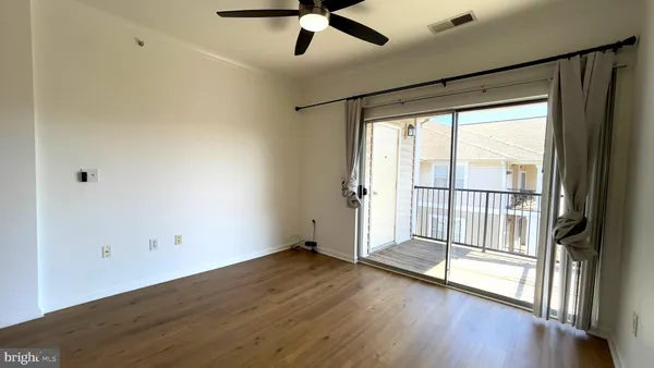 $299,000 | 19611 Galway Bay Circle, Unit 403, Germantown, MD 20874